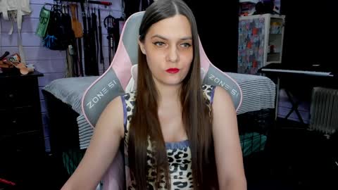 Snapshot of mistress_priest chatting on 23, 1, 2025 Dirty Priest and Ivi online show from 23, 1, 2025