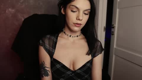 Miss Rochelle online show from 15, 2, 2025