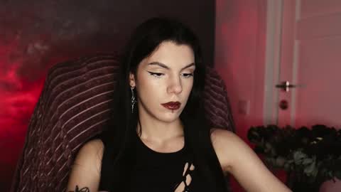 Snapshot of mistress_rochelle chatting on 27, 10, 2025 Miss Rochelle online show from 27, 10, 2025