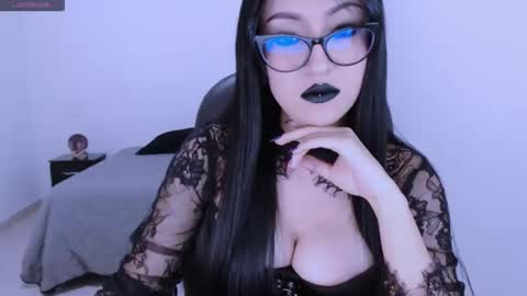 Snapshot of mistress_zafirah chatting on 18, 1, 2026 Mistress online show from 18, 1, 2026