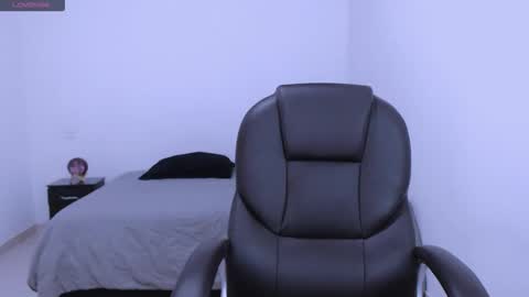 Snapshot of mistress_zafirah chatting on 9, 2, 2026 Mistress online show from 9, 2, 2026