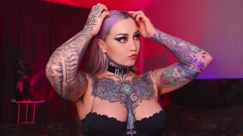 mistressdarksindel online show from 17, 12, 2025