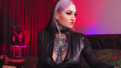 mistressdarksindel online show from 22, 12, 2025