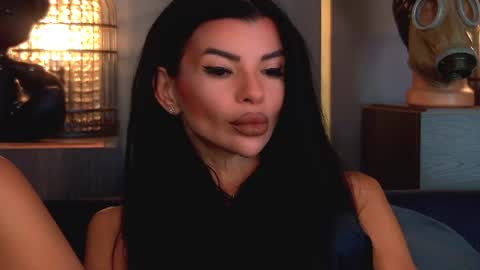Elenia online show from 24, 7, 2026