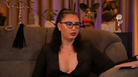 Mistress Kelly online show from 9, 9, 2025