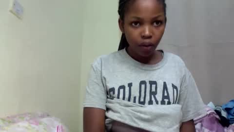 Snapshot of misty_shee chatting on 5, 3, 2026 misty_shee online show from 5, 3, 2026