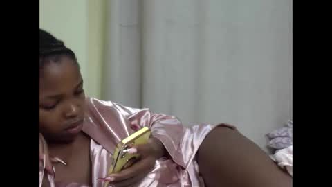 Snapshot of misty_shee chatting on 6, 3, 2026 misty_shee online show from 6, 3, 2026