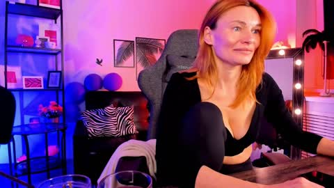 MistyBarnes NONUDE MODEL online show from 5, 1, 2025