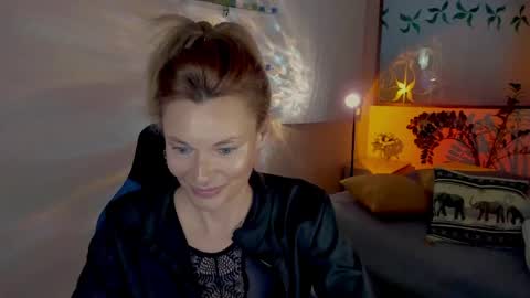 MistyBarnes NONUDE MODEL online show from 11, 5, 2026