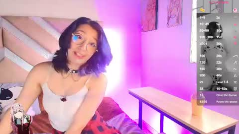 mitsuri_nyx online show from 25, 6, 2026