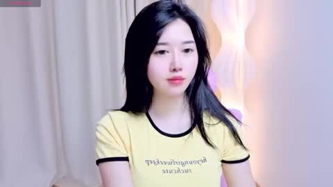 miu_999 online show from 7, 5, 2026