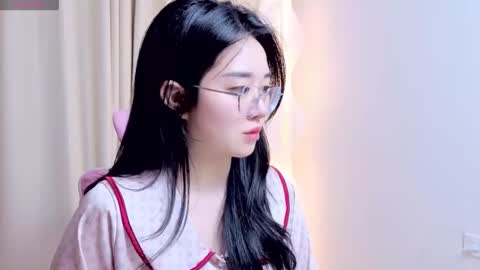miu_999 online show from 10, 5, 2026