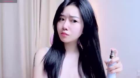 miu_999 online show from 13, 5, 2026