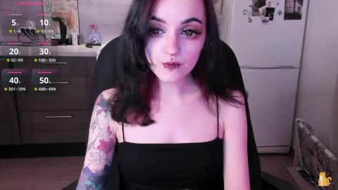 Snapshot of miura_moon chatting on 26, 5, 2026 lina. online show from 26, 5, 2026