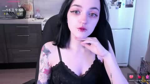 Snapshot of miura_moon chatting on 11, 6, 2026 lina. online show from 11, 6, 2026