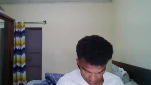 mixedboy_sexy online show from 18, 9, 2025