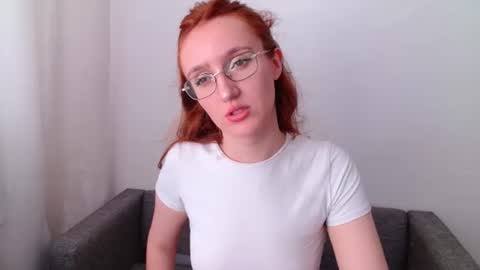 Snapshot of miya_here chatting on 19, 6, 2026 Miya online show from 19, 6, 2026