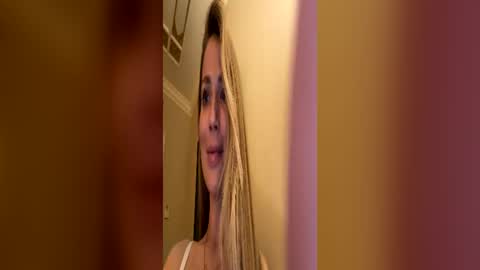 Snapshot of miya_shake chatting on 20, 6, 2026 Miya Nika online show from 20, 6, 2026