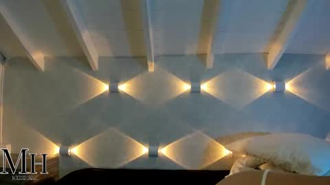 Snapshot of mizzhell_ chatting on 18, 9, 2025 mizzhell_ online show from 18, 9, 2025