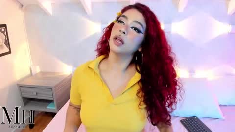 Snapshot of mizzhell_ chatting on 19, 9, 2025 mizzhell_ online show from 19, 9, 2025