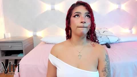 Snapshot of mizzhell_ chatting on 30, 9, 2025 mizzhell_ online show from 30, 9, 2025