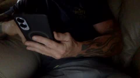 Snapshot of mjg175 chatting on 9, 9, 2025 SexyRed online show from 9, 9, 2025