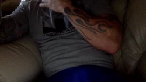 Snapshot of mjg175 chatting on 21, 10, 2025 SexyRed online show from 21, 10, 2025