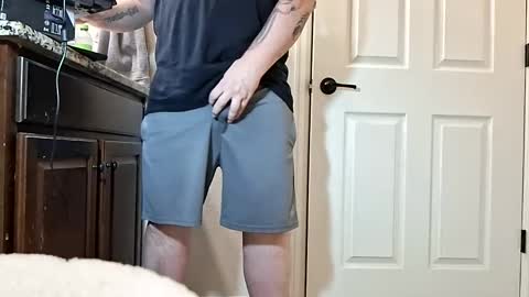 hoodyhoo online show from 12, 2, 2026