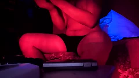 Snapshot of mjmckenz55 chatting on 28, 4, 2026 Daddy720 online show from 28, 4, 2026