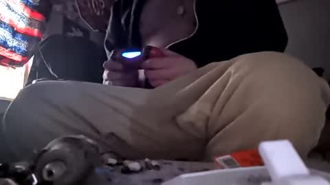 Snapshot of mjmckenz55 chatting on 28, 4, 2026 Daddy720 online show from 28, 4, 2026