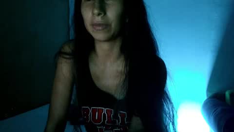 Snapshot of mli739709 chatting on 2, 2, 2025 MoonLipson online show from 2, 2, 2025