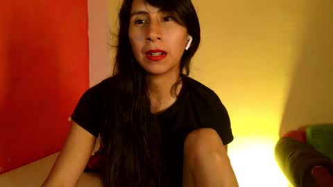 Snapshot of mli739709 chatting on 4, 2, 2025 MoonLipson online show from 4, 2, 2025