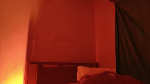 MoonLipson online show from 17, 3, 2026