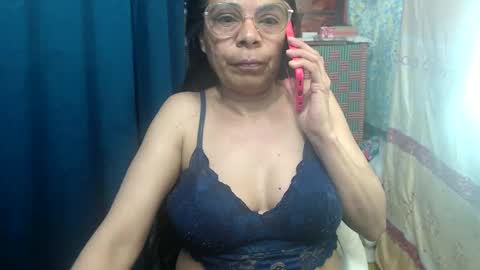 Snapshot of mmaturemessy chatting on 9, 10, 2025 kelly online show from 9, 10, 2025