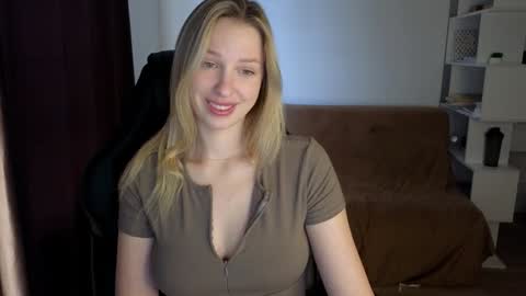 Lili online show from 3, 1, 2025