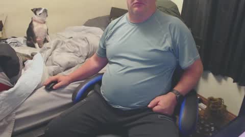 mmmthatsfunnn online show from 8, 1, 2025