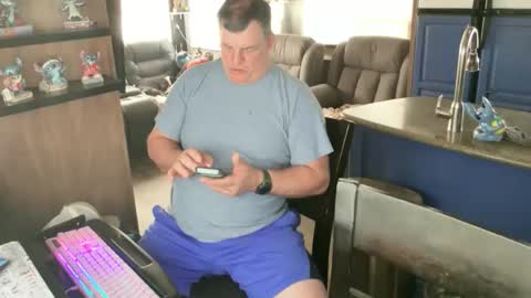 Snapshot of mmmthatsfunnn chatting on 18, 3, 2026 mmmthatsfunnn online show from 18, 3, 2026