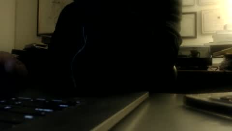 Snapshot of mmythmaker chatting on 15, 10, 2025 mmythmaker online show from 15, 10, 2025