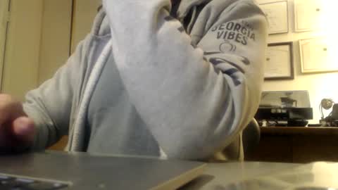 Snapshot of mmythmaker chatting on 5, 4, 2026 mmythmaker online show from 5, 4, 2026