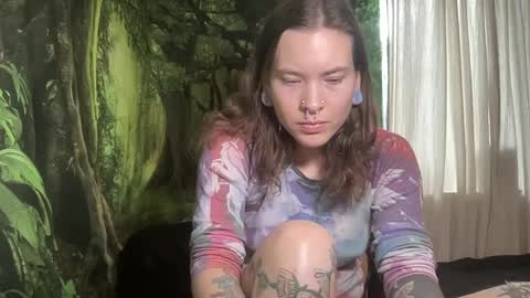 Snapshot of mo0n_goddess chatting on 24, 12, 2024 Misty online show from 24, 12, 2024