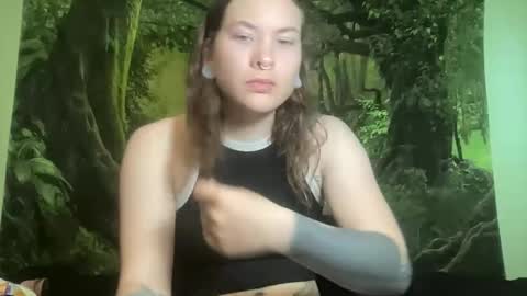 Snapshot of mo0n_goddess chatting on 5, 6, 2026 Misty online show from 5, 6, 2026