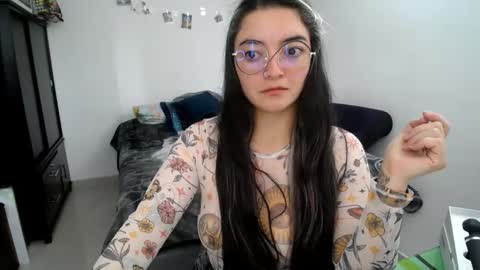 Snapshot of mocca_117 chatting on 20, 9, 2025 Sam online show from 20, 9, 2025