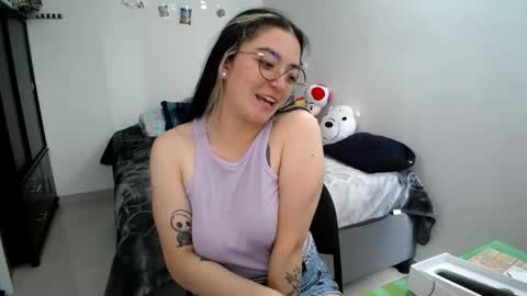 Snapshot of mocca_117 chatting on 1, 10, 2025 Sam online show from 1, 10, 2025