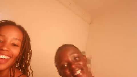 Snapshot of mocha_sins chatting on 15, 11, 2025 Sins online show from 15, 11, 2025