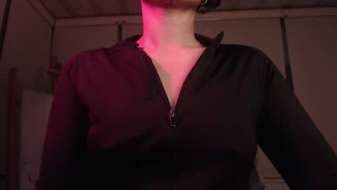 Snapshot of modjo_ chatting on 16, 4, 2026 Modjo online show from 16, 4, 2026