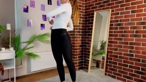 Kylie online show from 22, 9, 2025