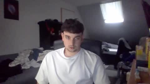 Snapshot of moistbreadstick chatting on 7, 5, 2026 moistbreadstick online show from 7, 5, 2026