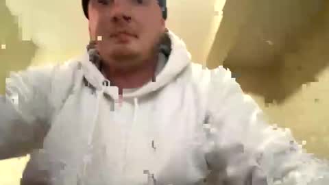 Snapshot of mojozz chatting on 3, 12, 2024 LookinForFun online show from 3, 12, 2024