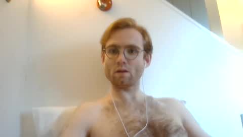 Snapshot of molliter chatting on 8, 1, 2025 molliter online show from 8, 1, 2025