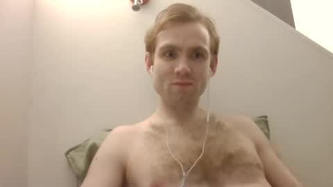 Snapshot of molliter chatting on 2, 2, 2025 molliter online show from 2, 2, 2025